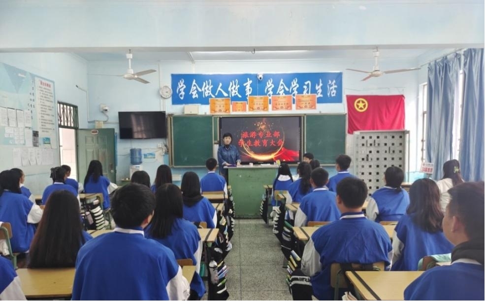 896.jpg