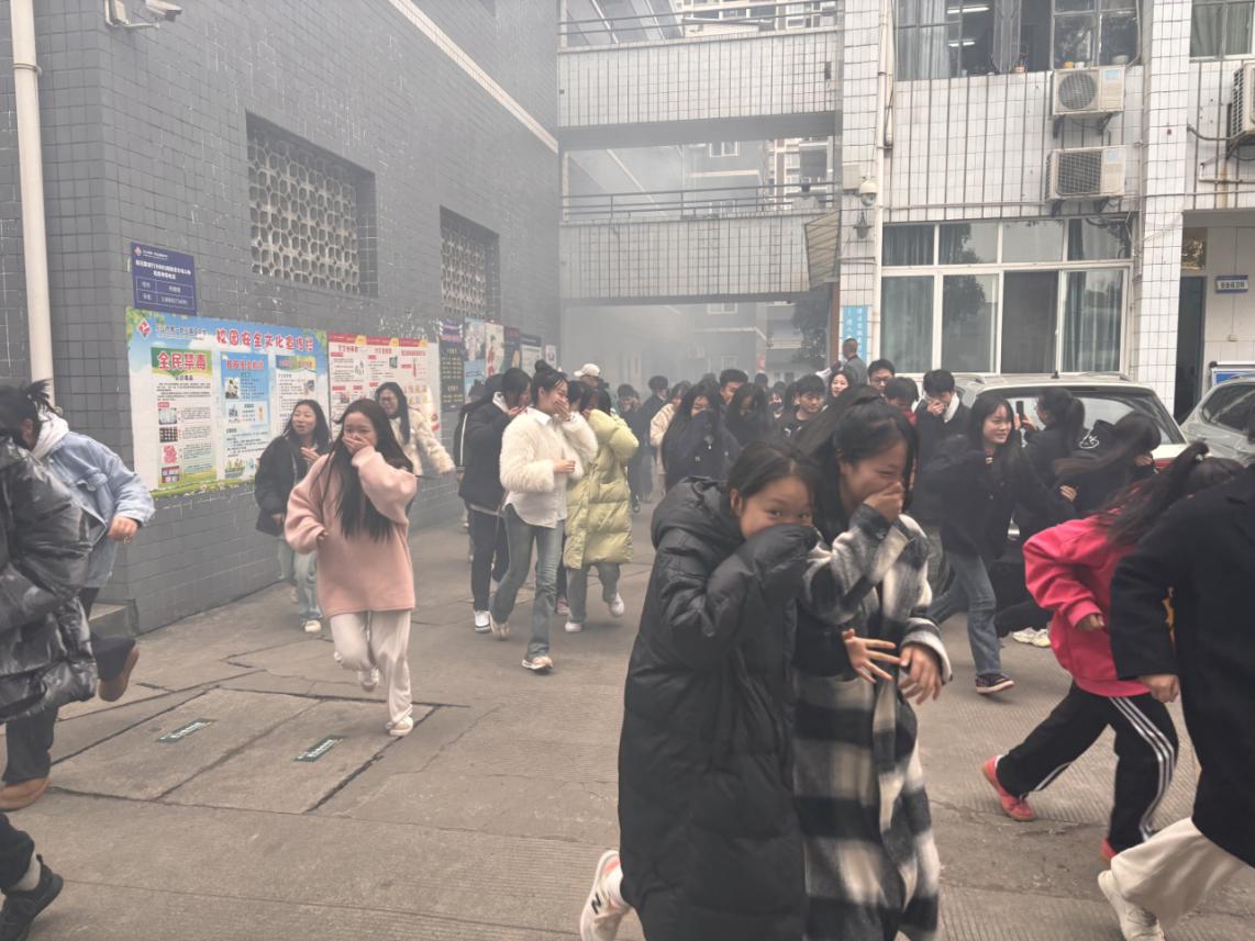 图片44.jpg