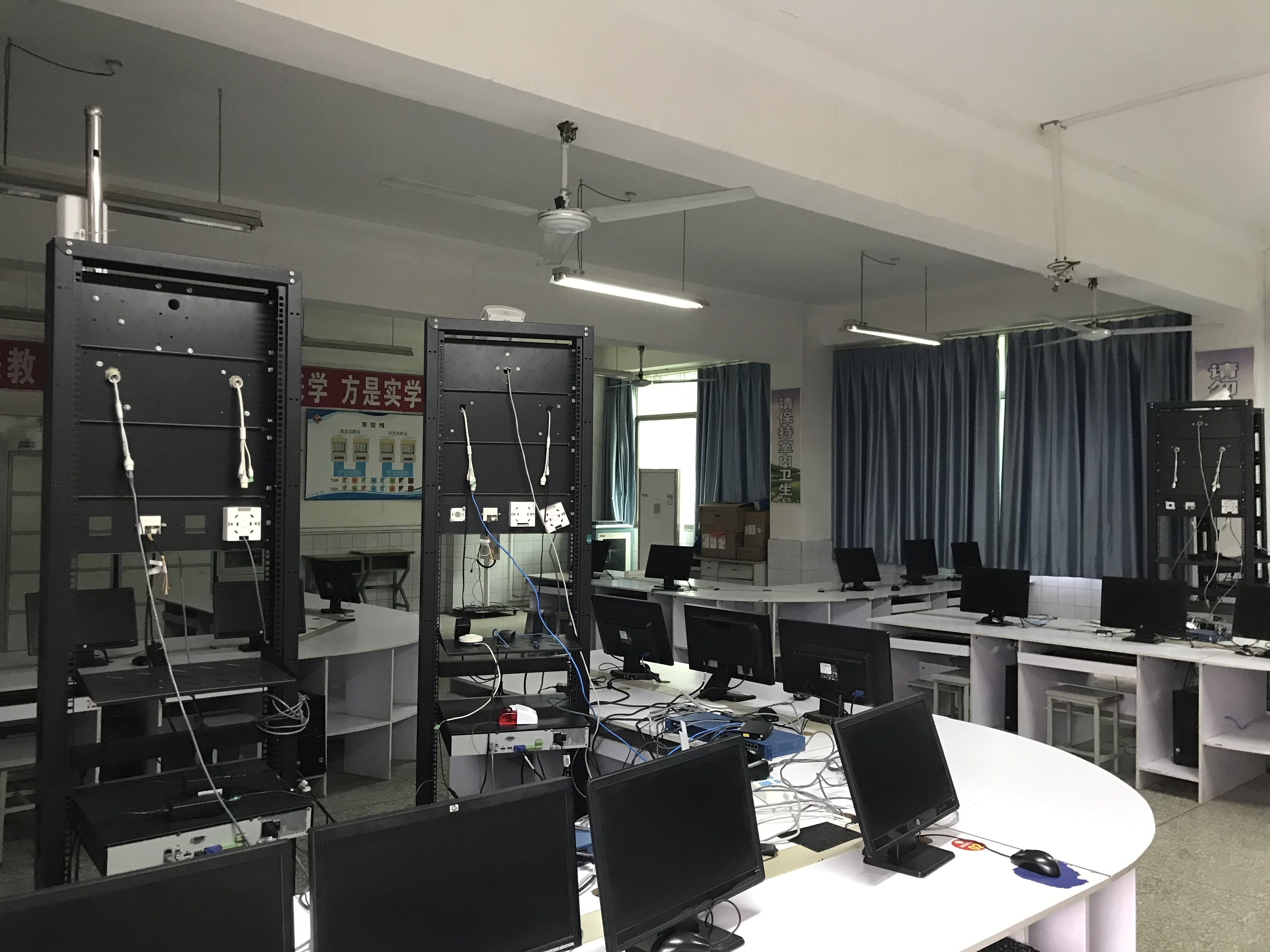 安防1.jpg
