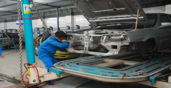钣金理实一体化实训室05.jpg
