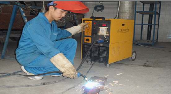 钣金理实一体化实训室02.jpg